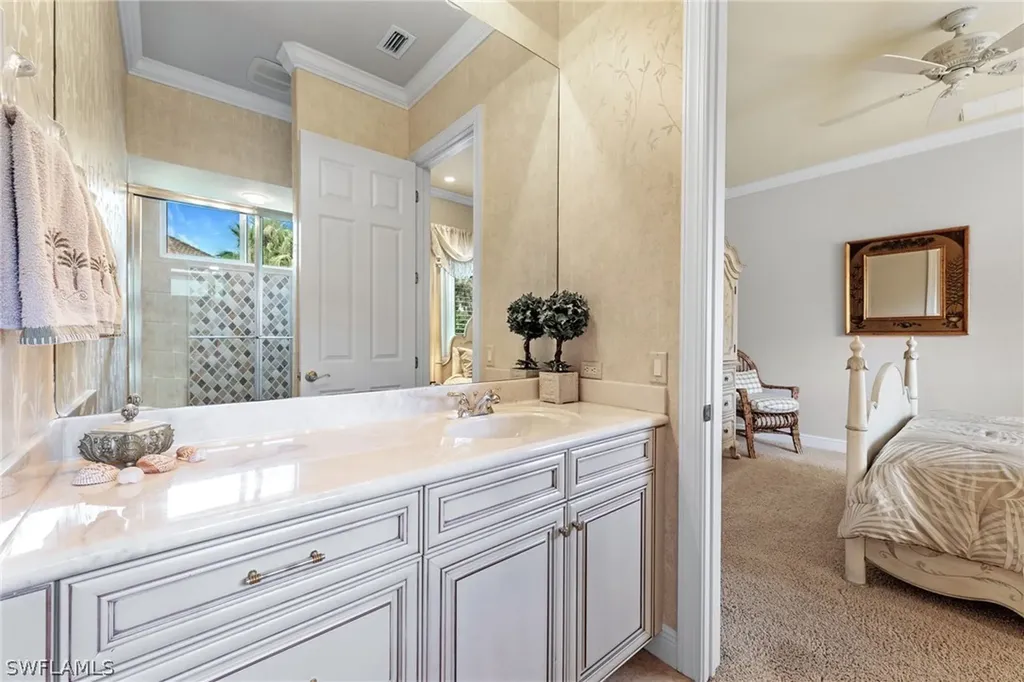 7511 Hogan Court Naples FL 34113