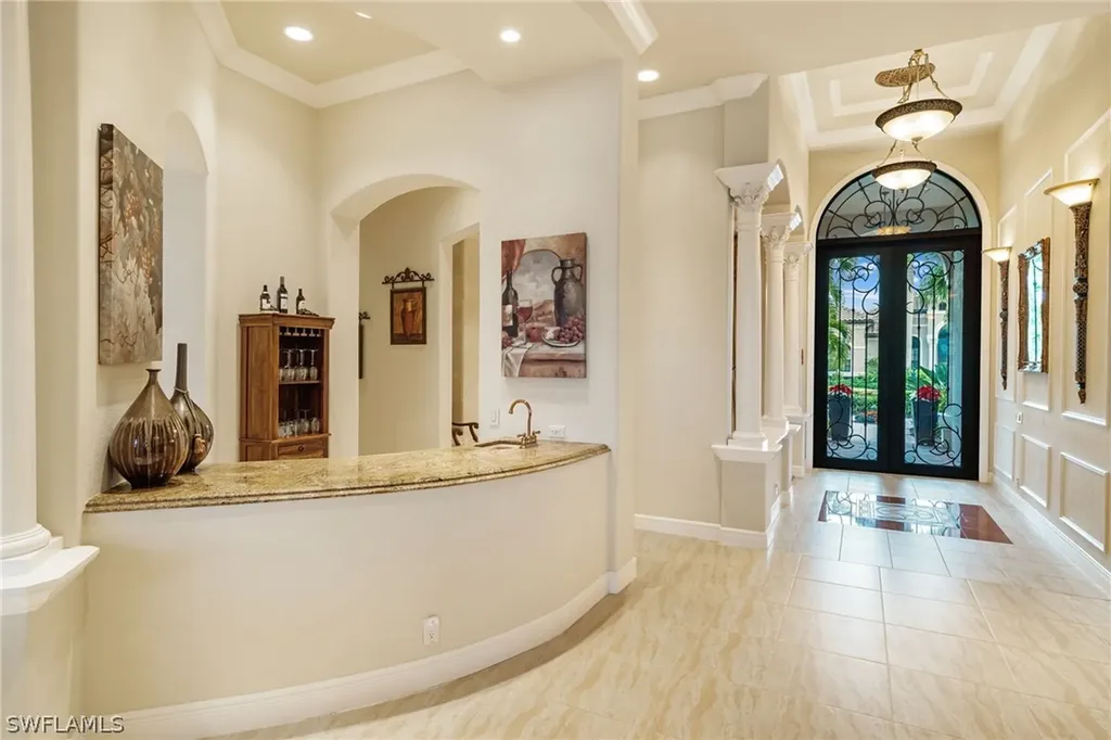7511 Hogan Court Naples FL 34113