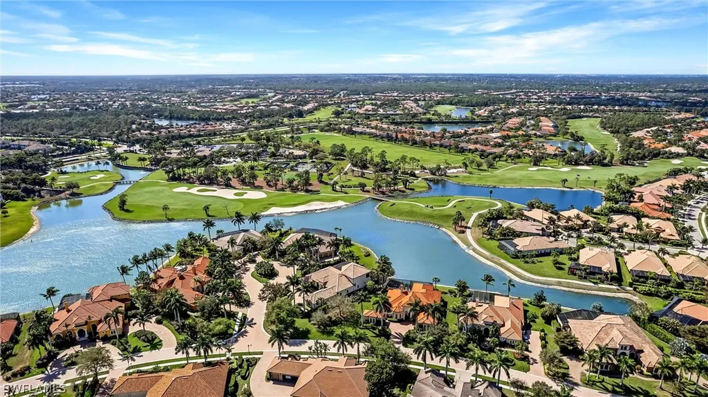 7511 Hogan Court Naples FL 34113