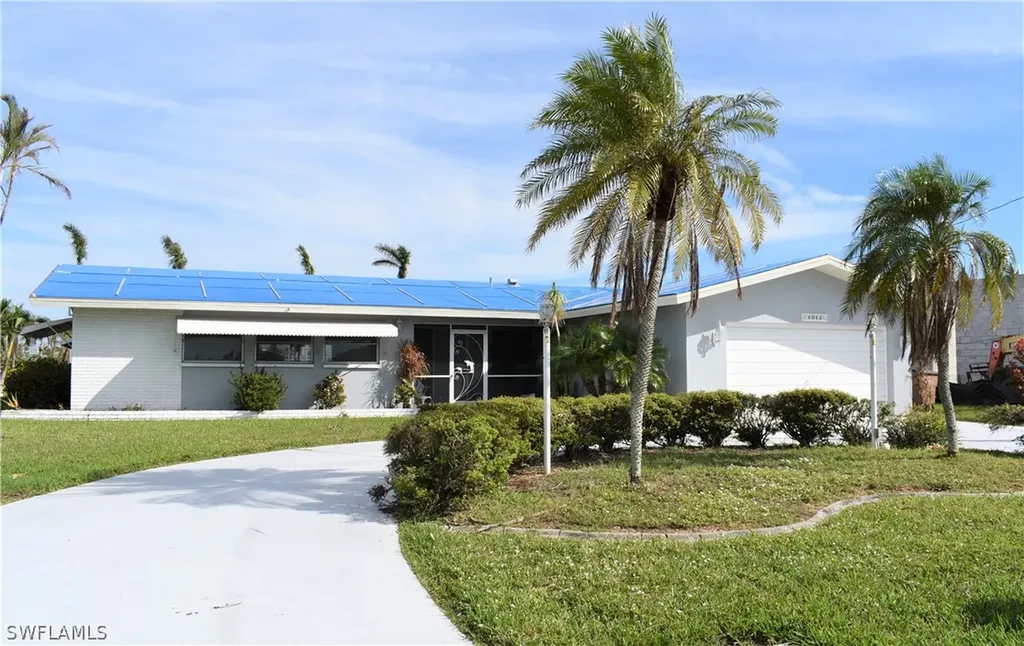 4943 Pelican Boulevard Cape Coral FL 33914