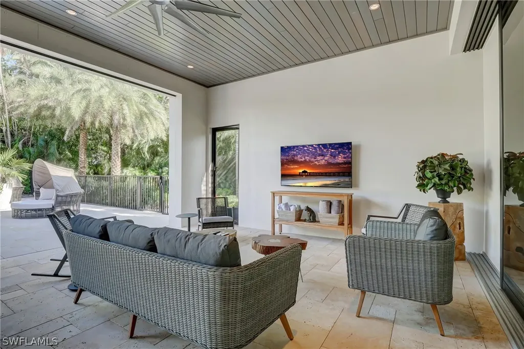 1800 Tiller Terrace Naples FL 34102