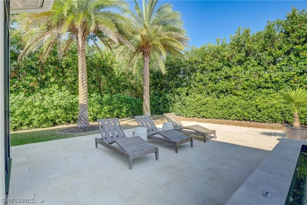 1800 Tiller Terrace Naples FL 34102