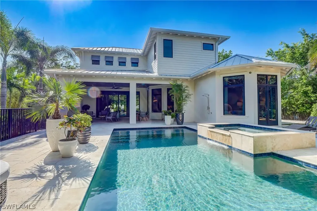 1800 Tiller Terrace Naples FL 34102