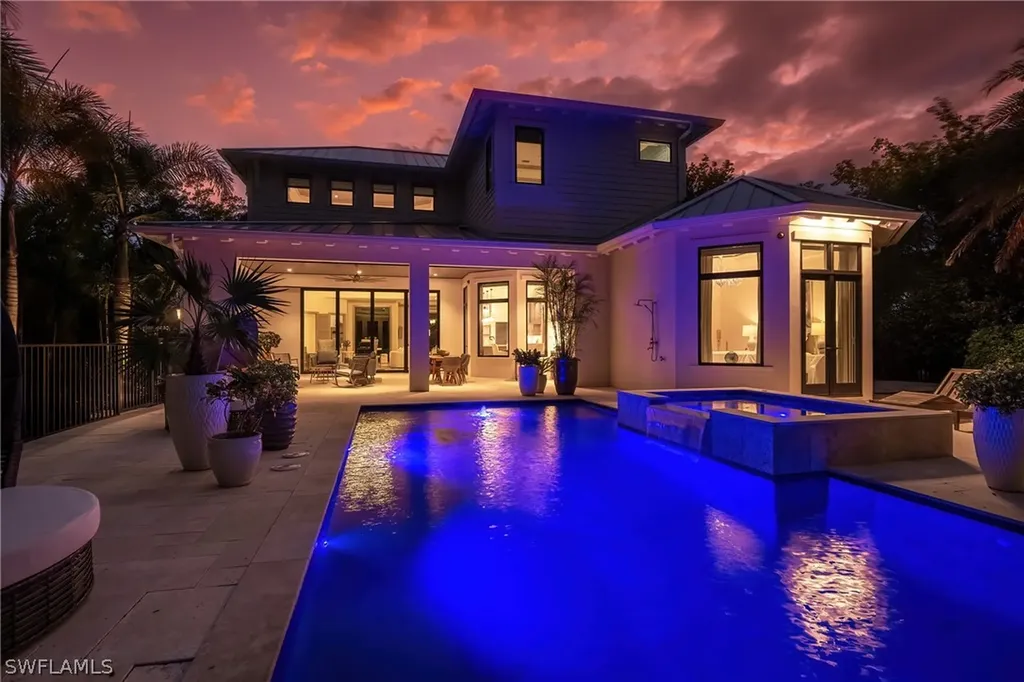 1800 Tiller Terrace Naples FL 34102
