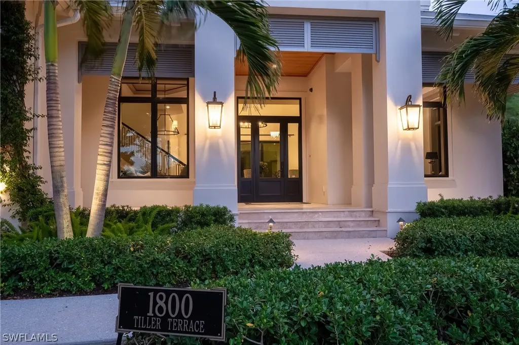 1800 Tiller Terrace Naples FL 34102