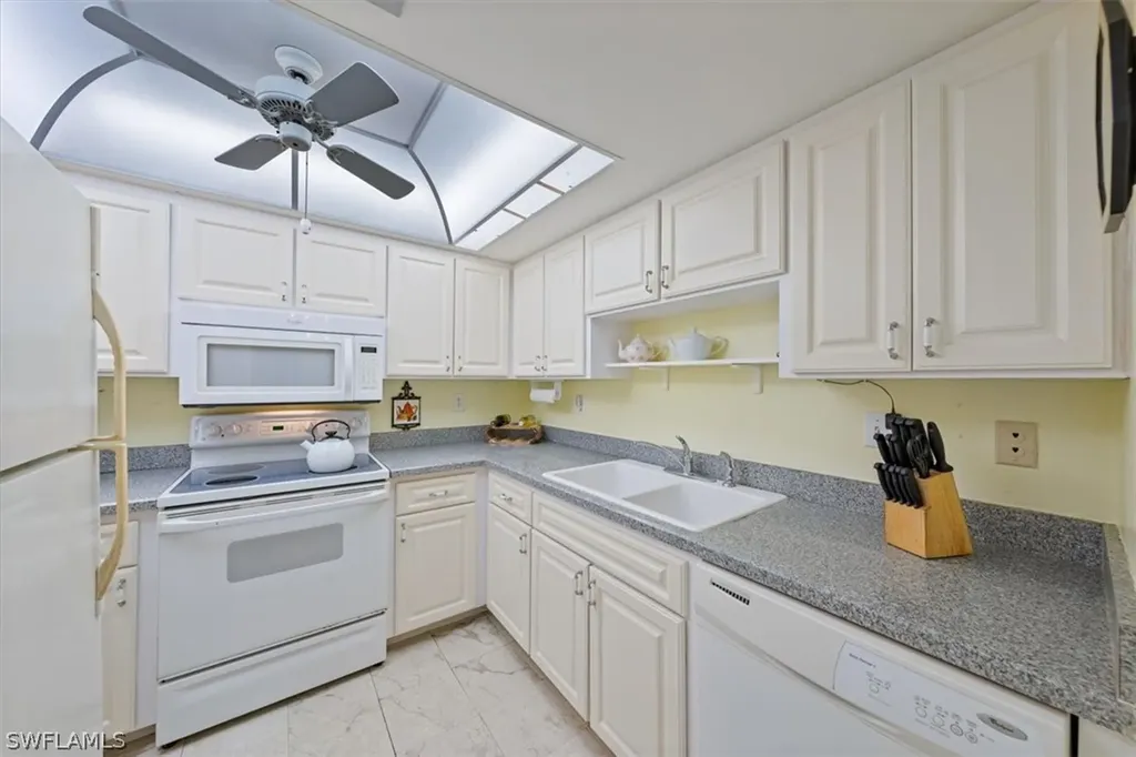 452 Bristle Cone Lane Naples FL 34113