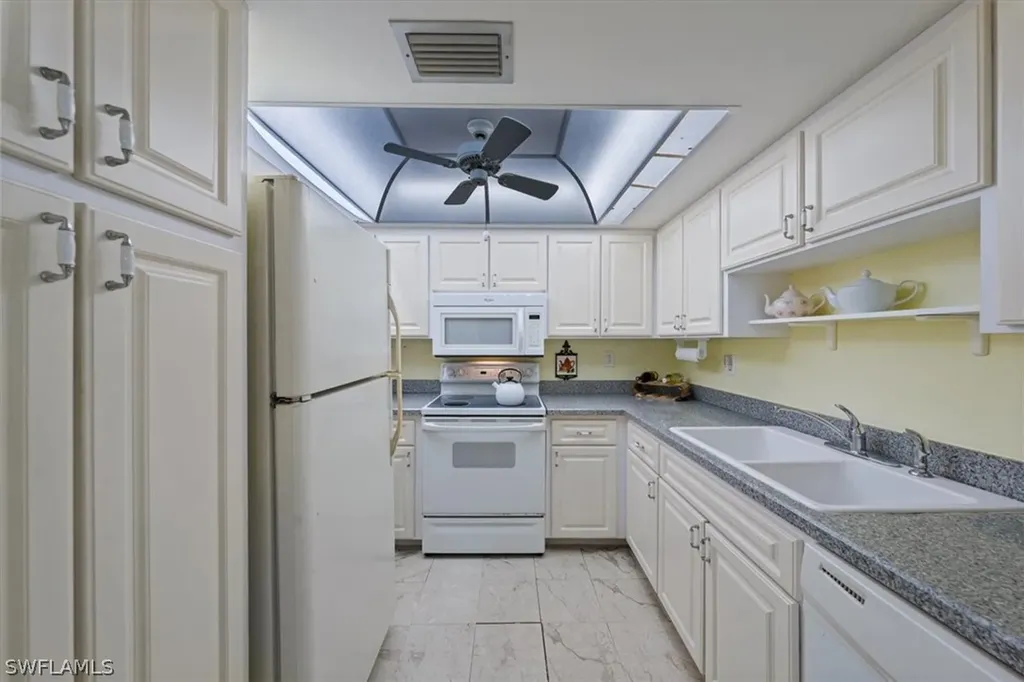 452 Bristle Cone Lane Naples FL 34113