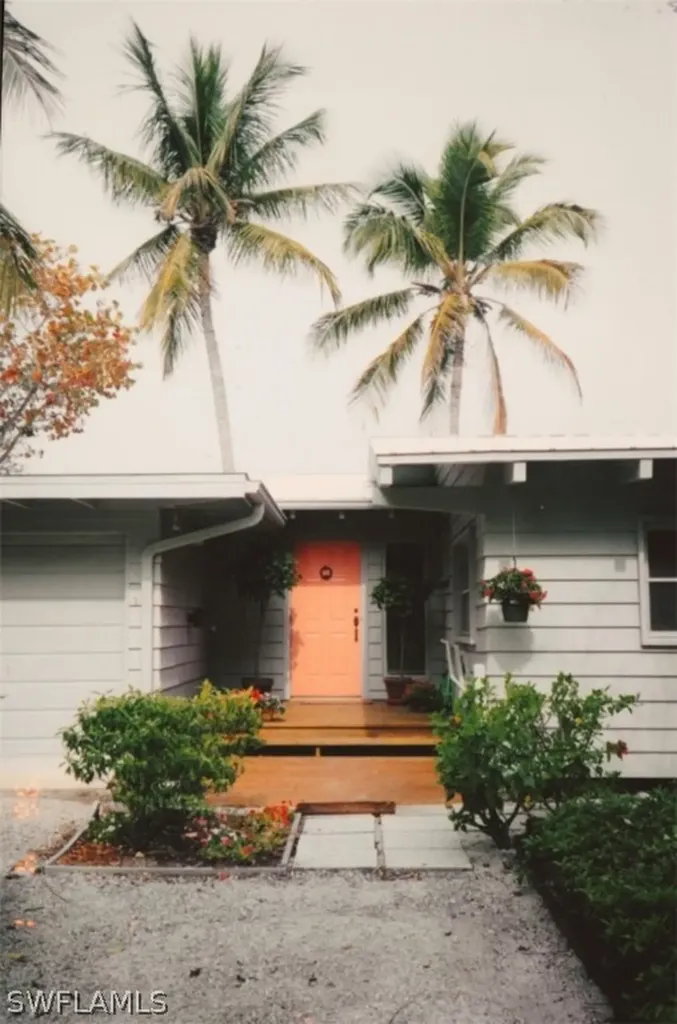 2643 Coconut Drive Sanibel FL 33957