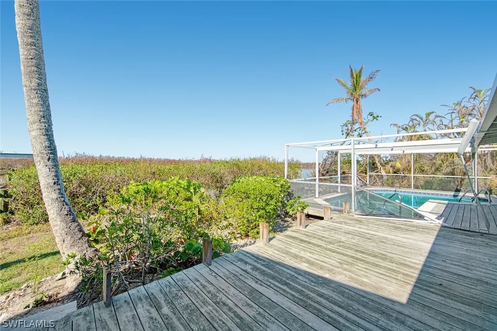 2643 Coconut Drive Sanibel FL 33957