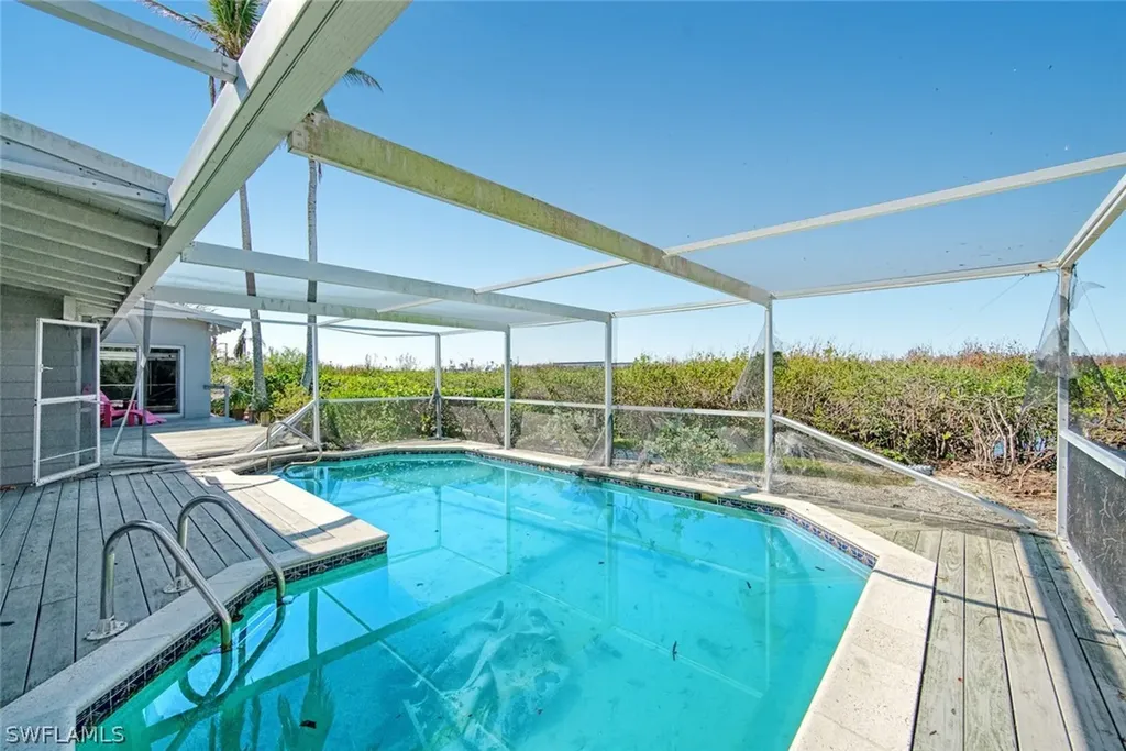 2643 Coconut Drive Sanibel FL 33957