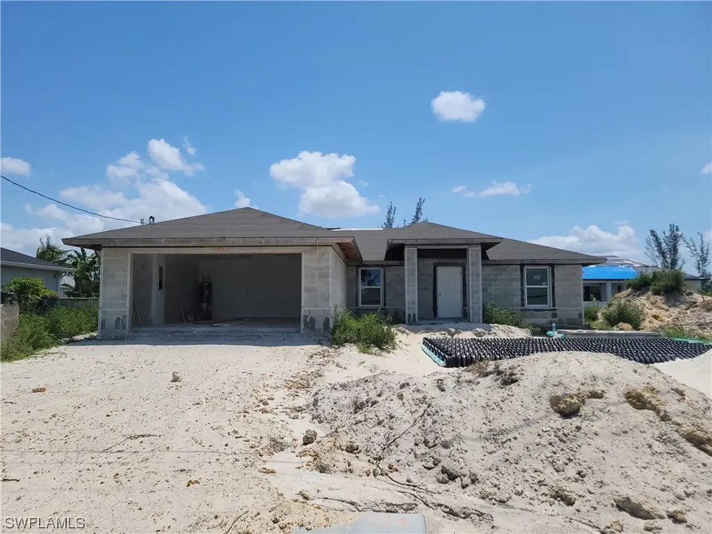 1915 NW 22nd Avenue Cape Coral FL 33993