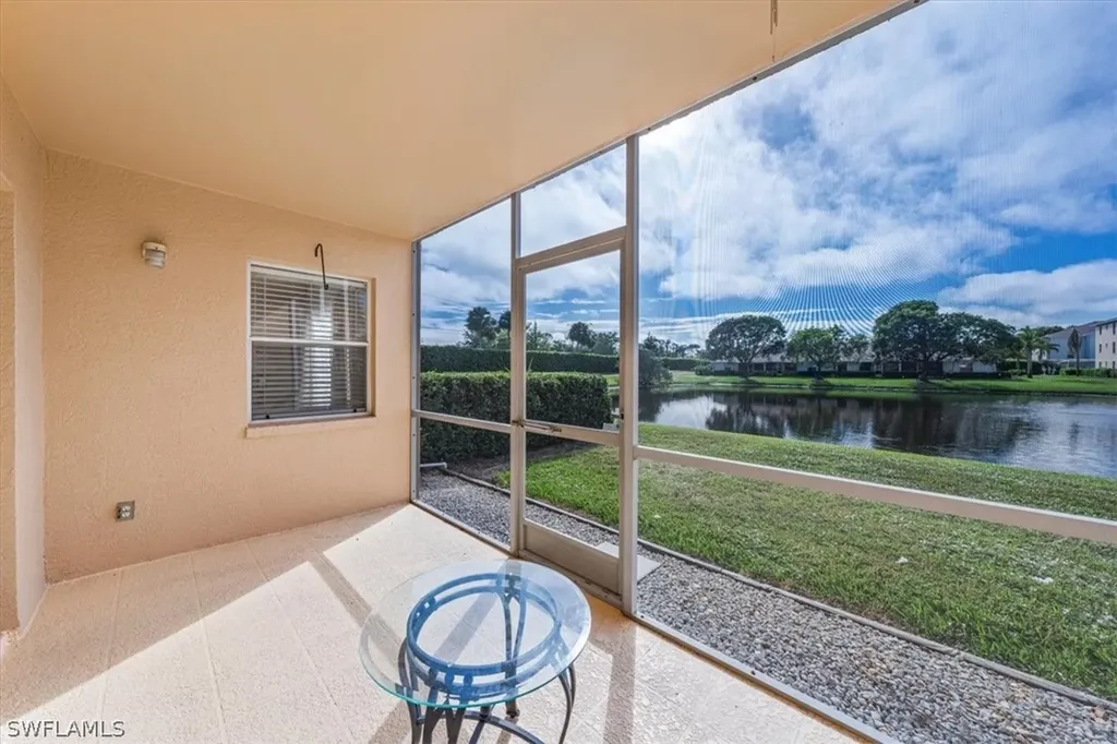 9660 Victoria Lane Naples FL 34109