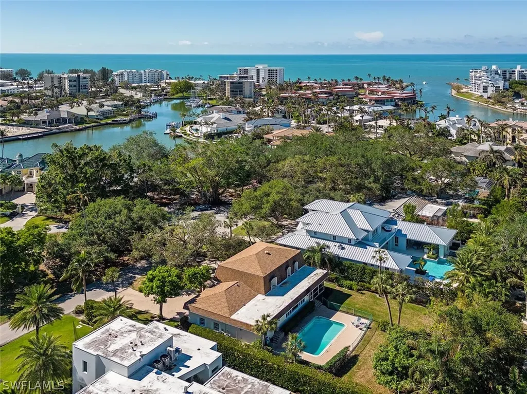 375 Bow Line Drive Naples FL 34103