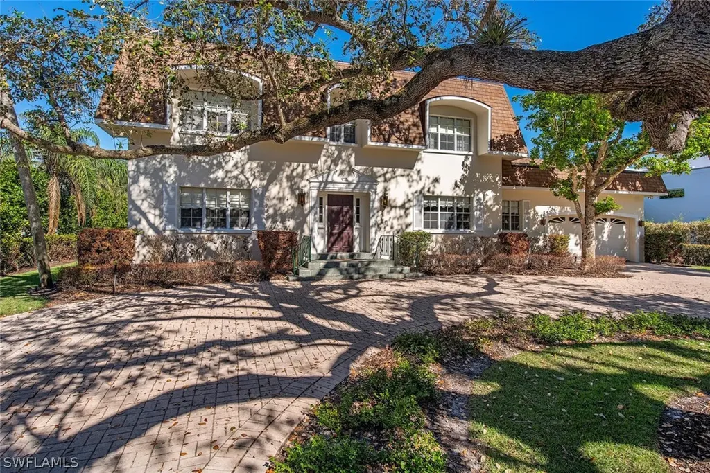 375 Bow Line Drive Naples FL 34103