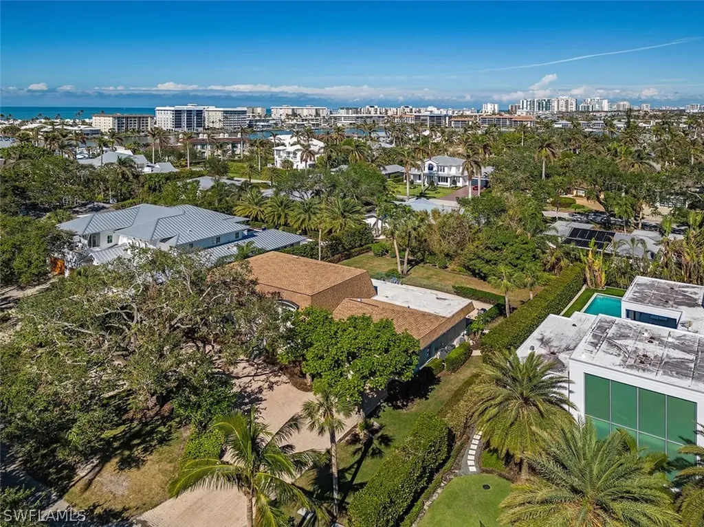 375 Bow Line Drive Naples FL 34103