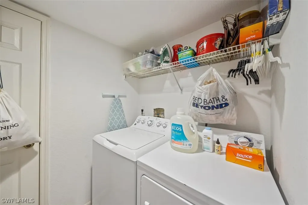 9650 Victoria Lane Naples FL 34109
