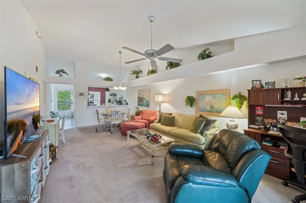 9650 Victoria Lane Naples FL 34109