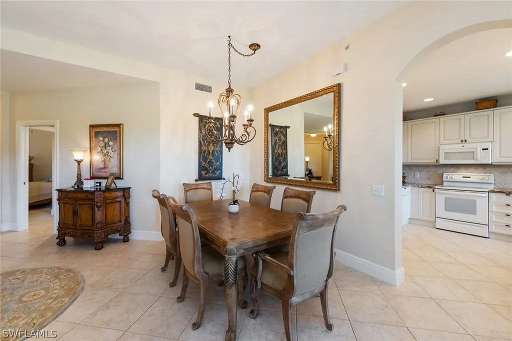 9006 Cascada Way Naples FL 34114