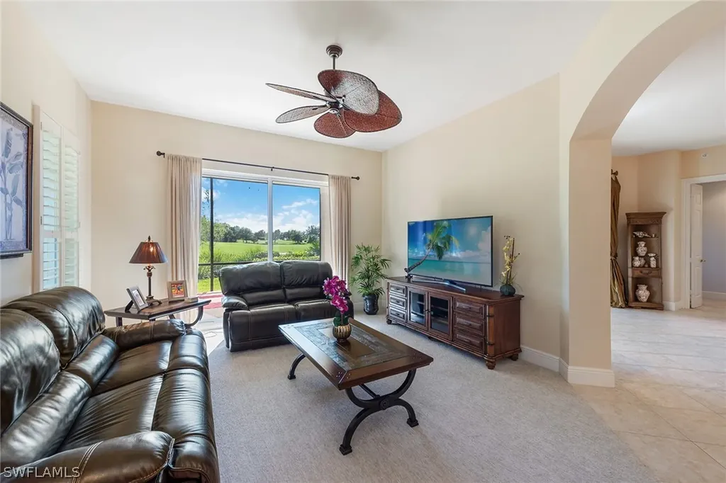 9006 Cascada Way Naples FL 34114