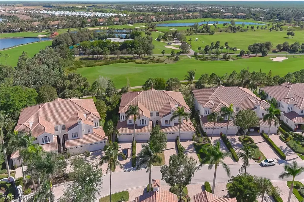 9006 Cascada Way Naples FL 34114