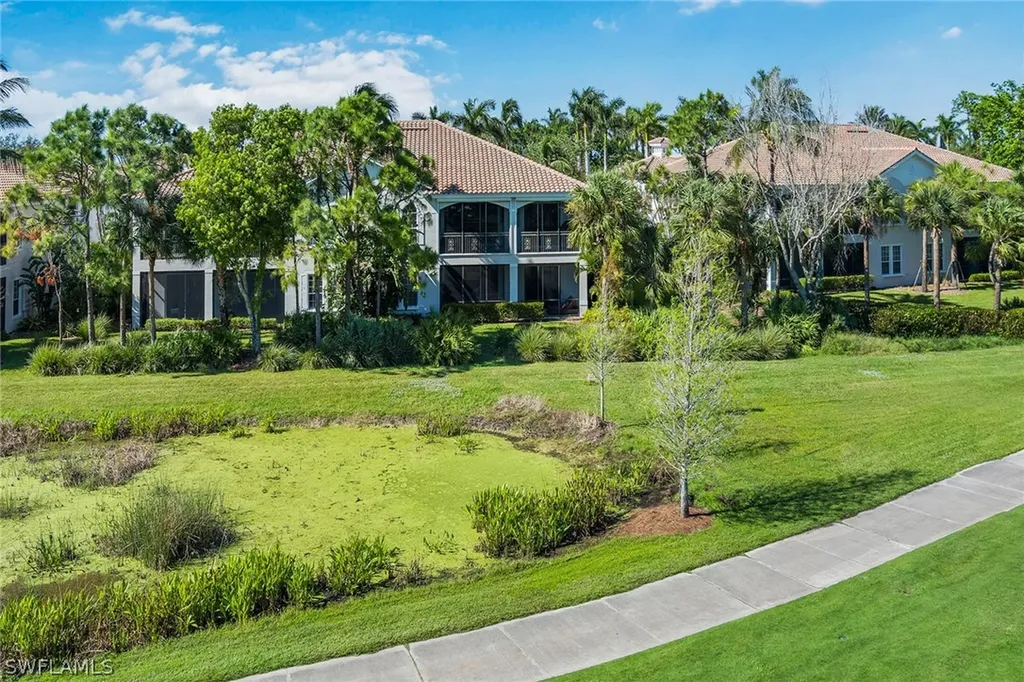 9006 Cascada Way Naples FL 34114