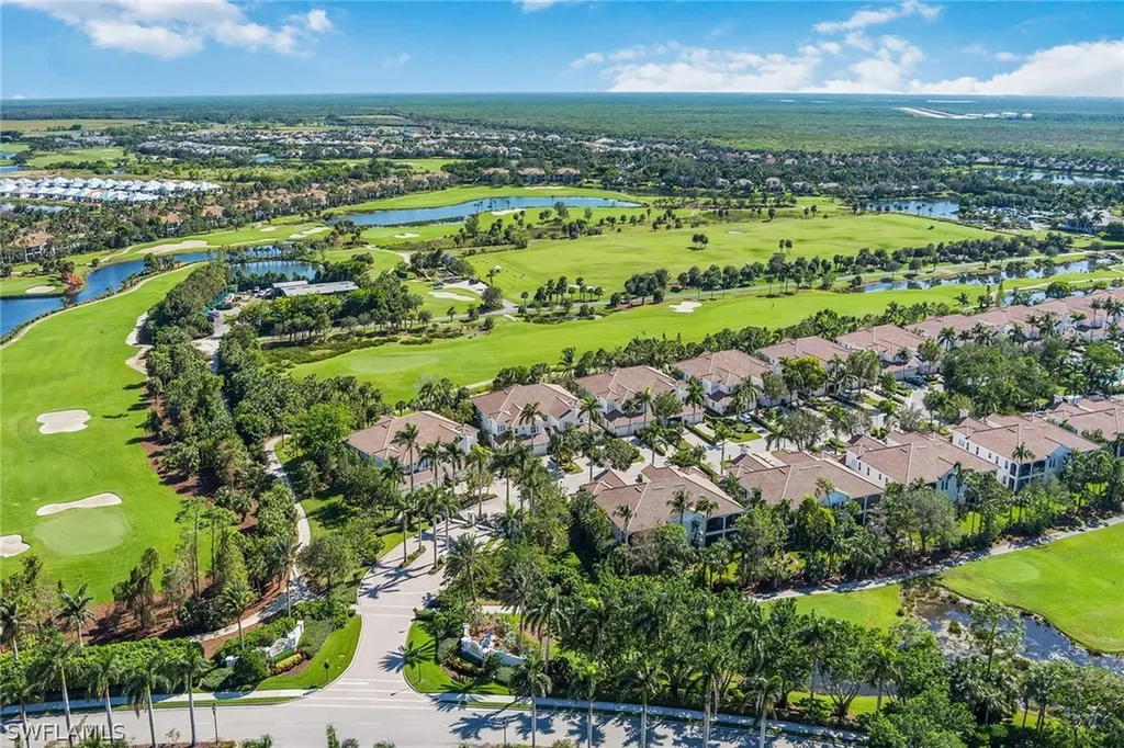 9006 Cascada Way Naples FL 34114