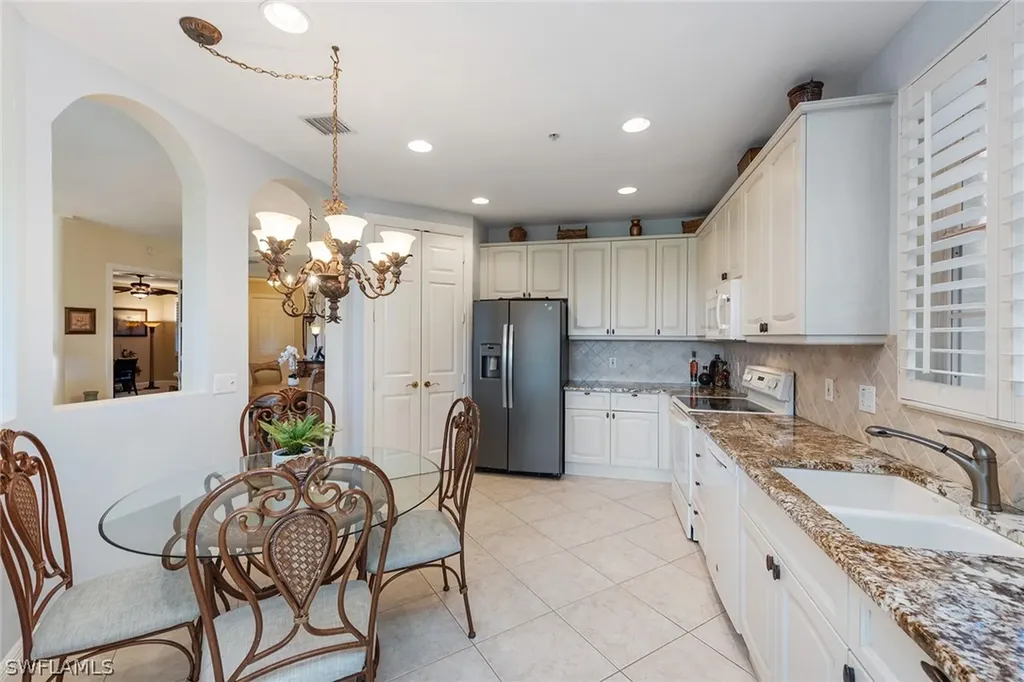 9006 Cascada Way Naples FL 34114