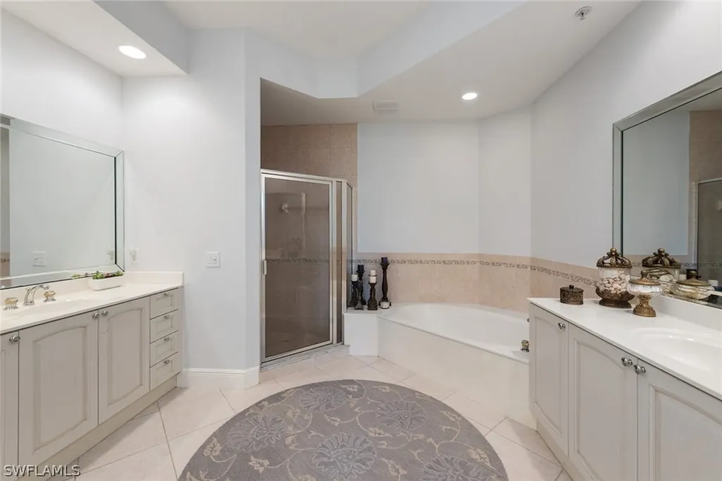 9006 Cascada Way Naples FL 34114