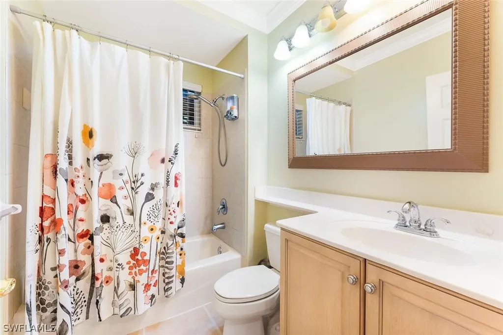 9690 Falconer Way Estero FL 33928