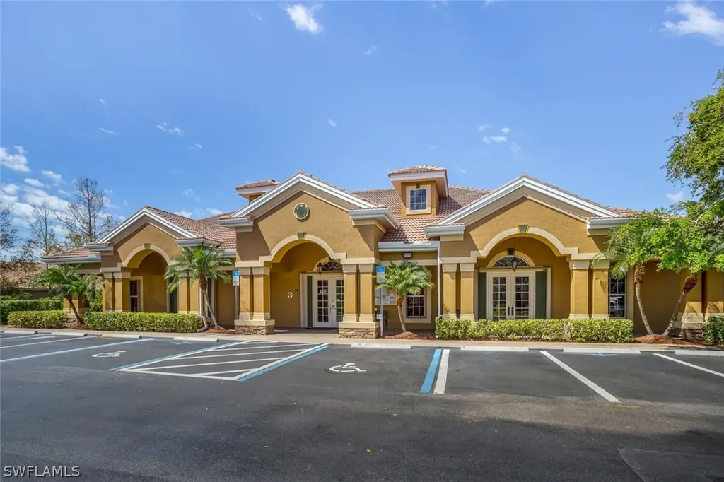 9690 Falconer Way Estero FL 33928