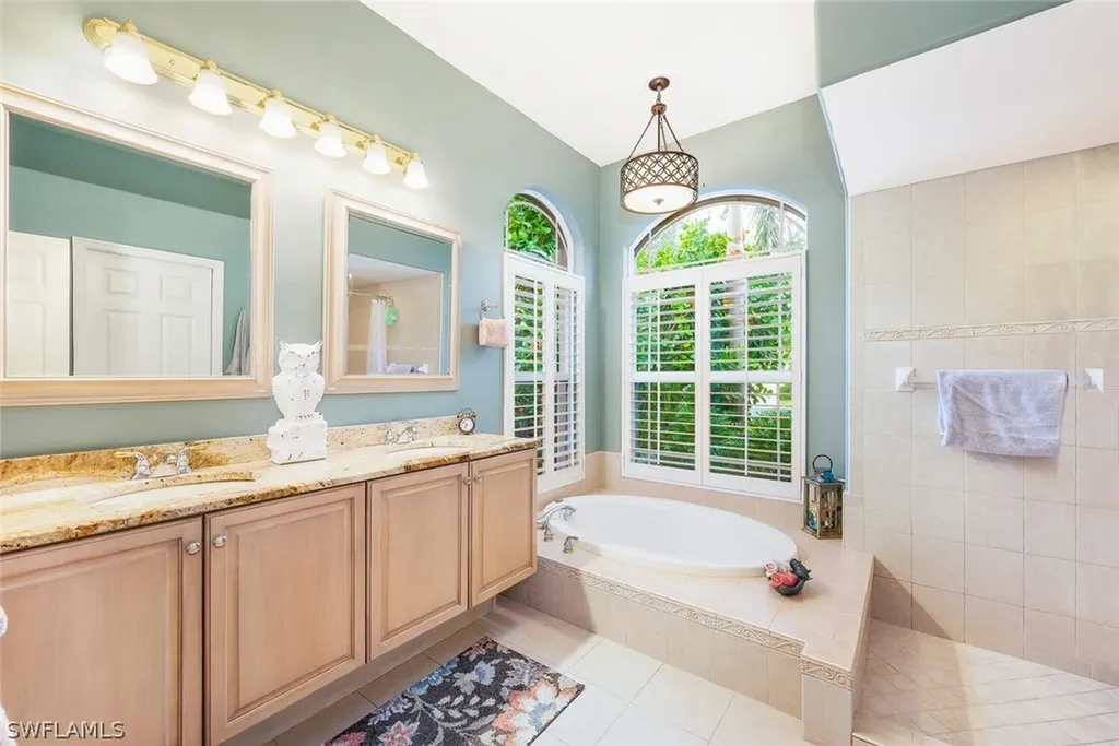 9690 Falconer Way Estero FL 33928