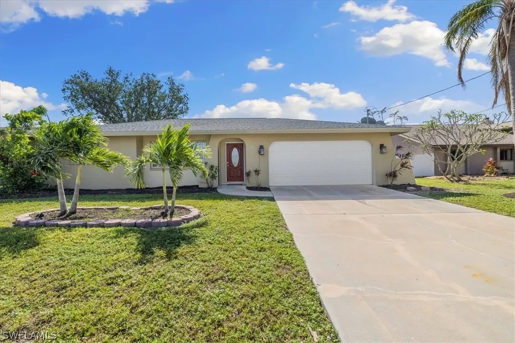 2126 SE 10th Street Cape Coral FL 33990
