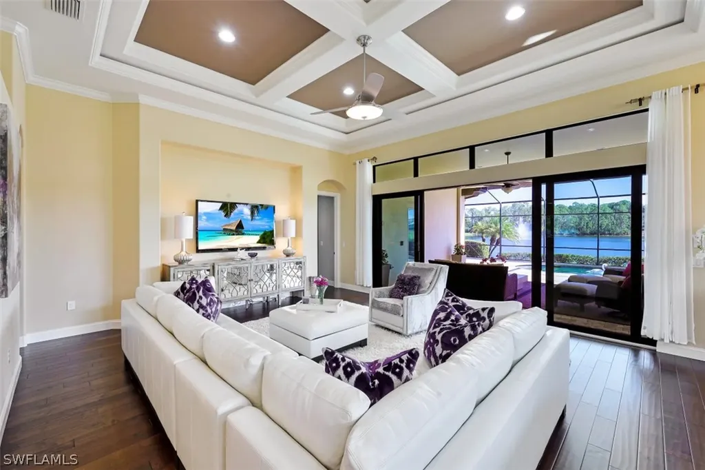 6344 Serano Way Naples FL 34113
