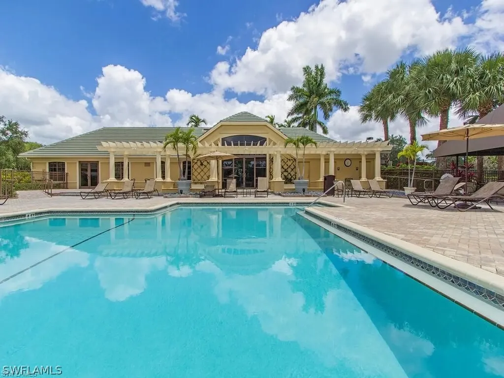 2215 Chesterbrook Court Naples FL 34109