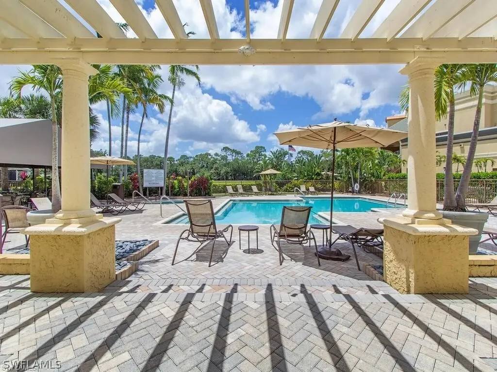2215 Chesterbrook Court Naples FL 34109