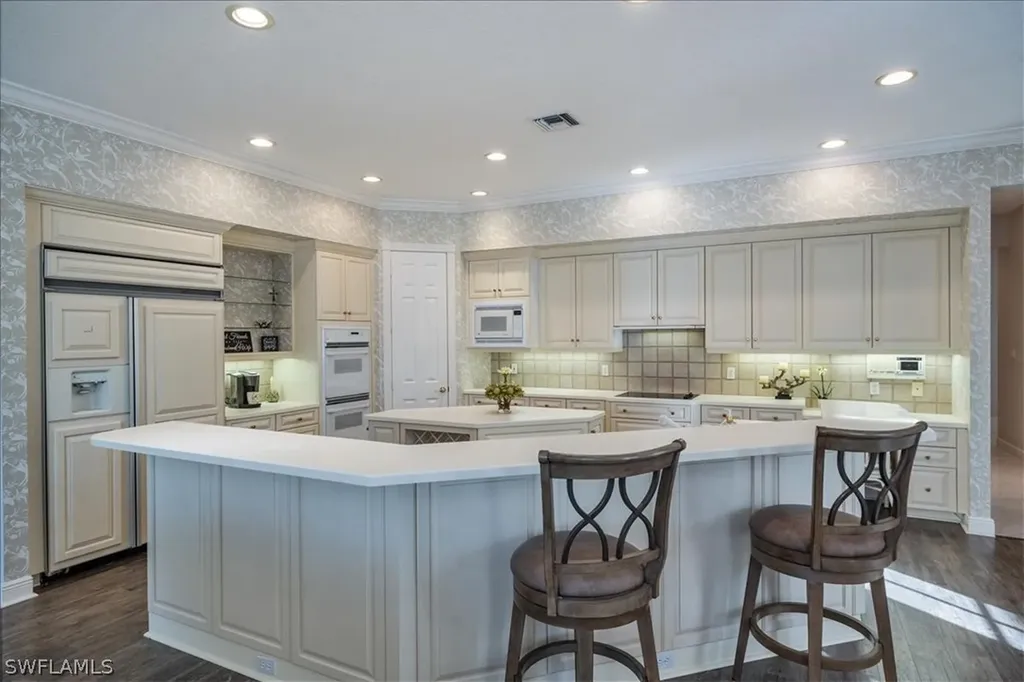 27190 Oak Knoll Drive Bonita Springs FL 34134