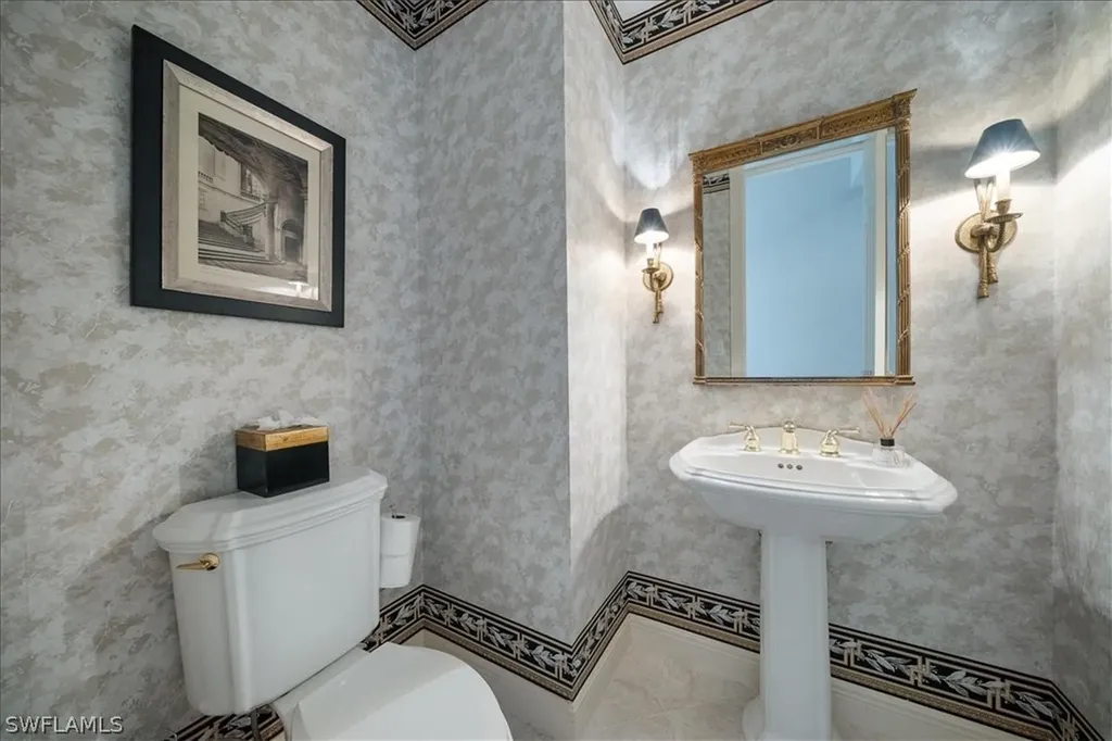 27190 Oak Knoll Drive Bonita Springs FL 34134