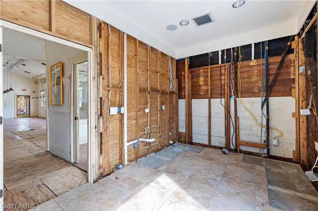 520 Tarpon Bay Road Sanibel FL 33957