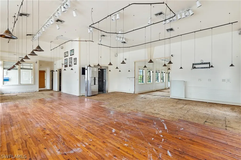 520 Tarpon Bay Road Sanibel FL 33957