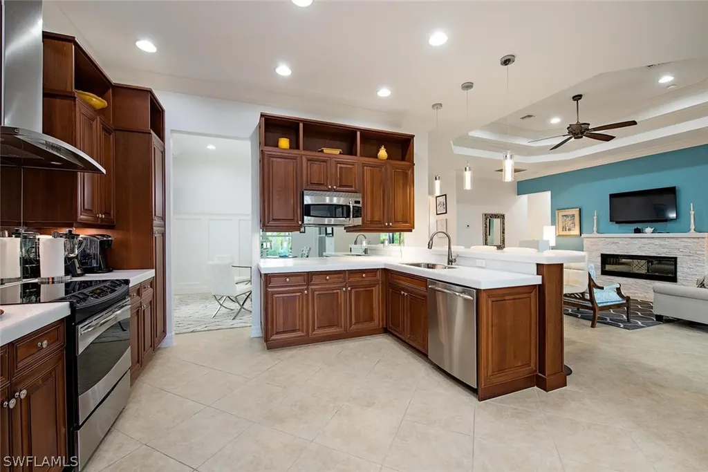 6657 Marbella Lane Naples FL 34105