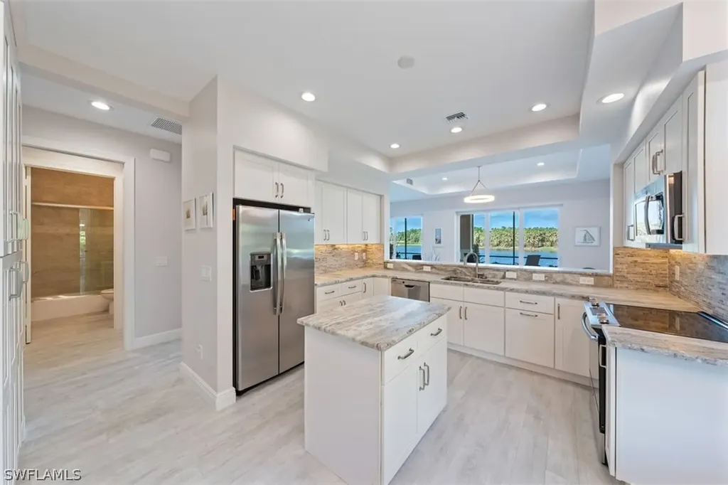 608 El Camino Real Naples FL 34119