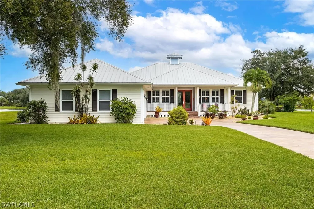 12081 Nokomis Court Fort Myers FL 33905