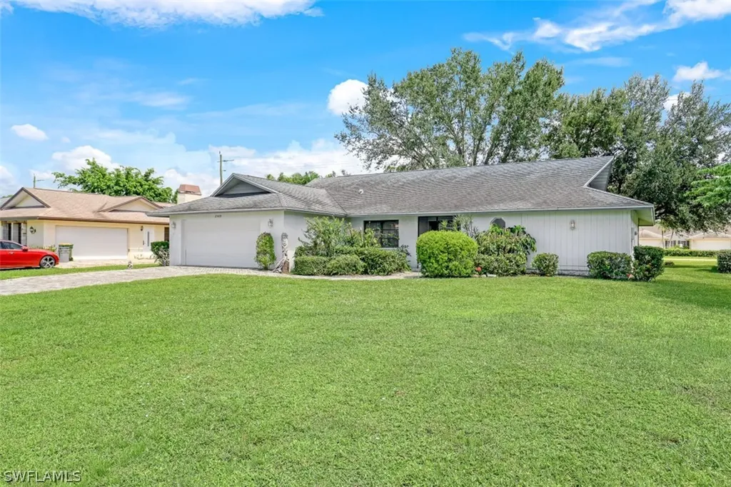 2509 Kings Lake Boulevard Naples FL 34112