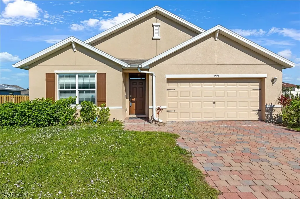 1619 NW 9th Street Cape Coral FL 33993