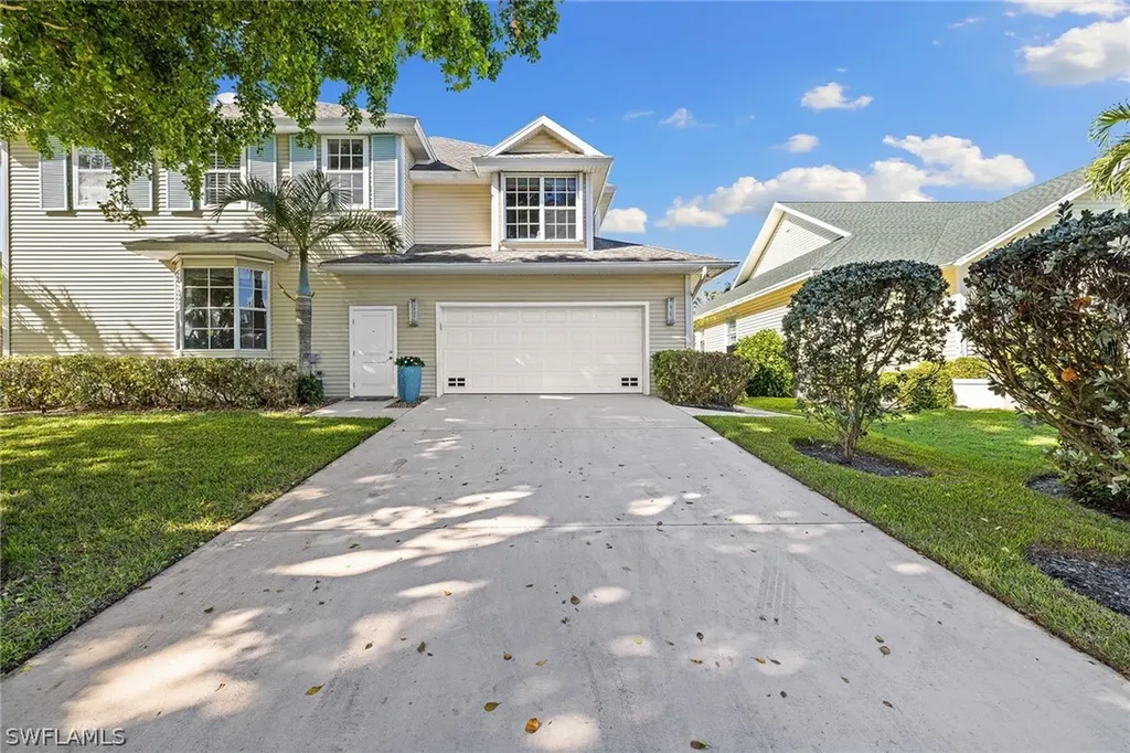 687 9th Avenue S Naples FL 34102