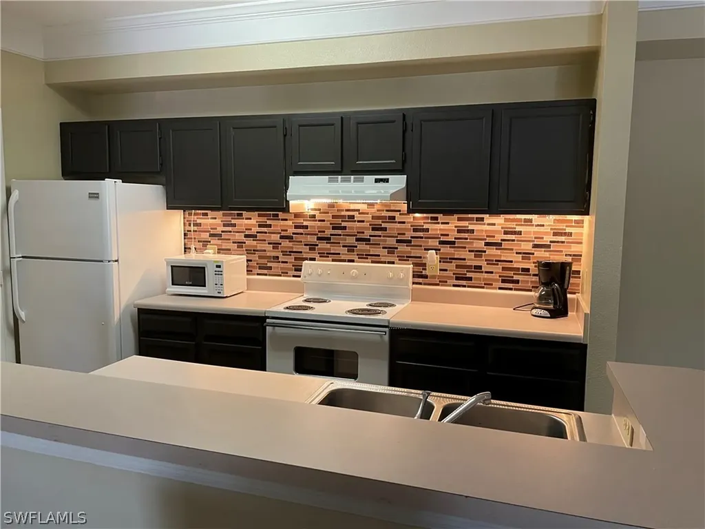 11550 Villa Grand Fort Myers FL 33913