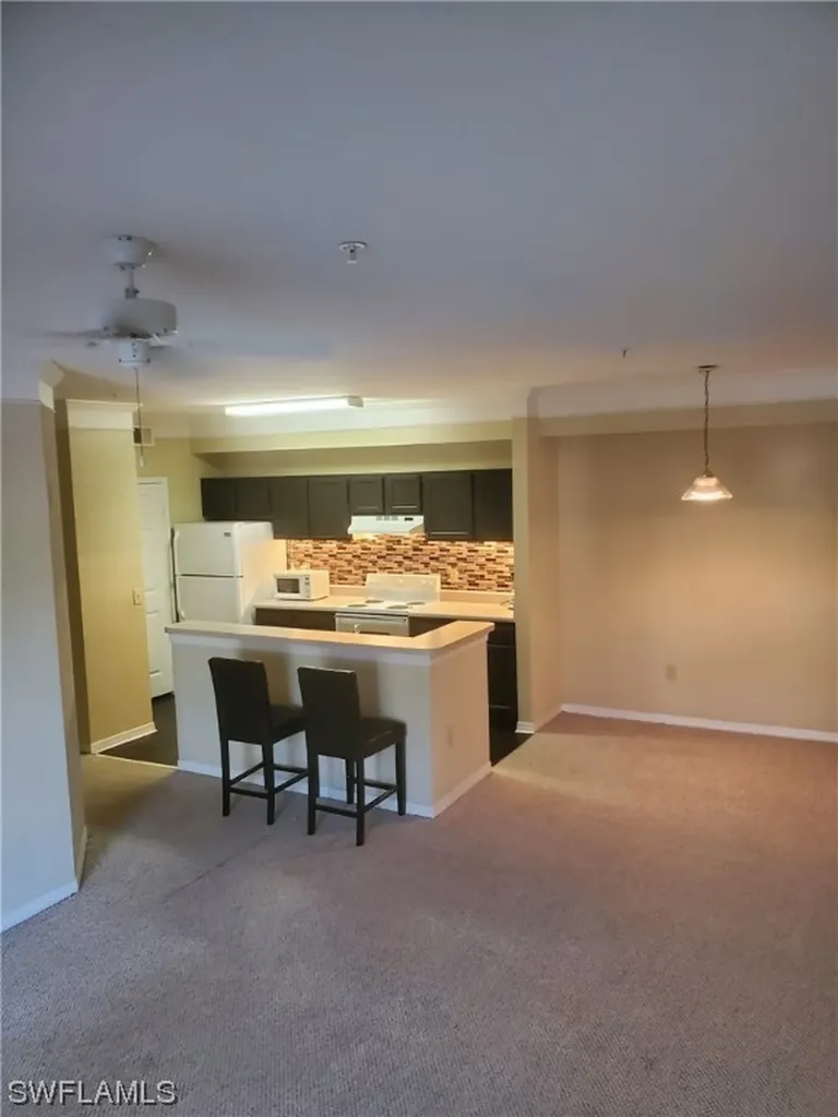 11550 Villa Grand Fort Myers FL 33913