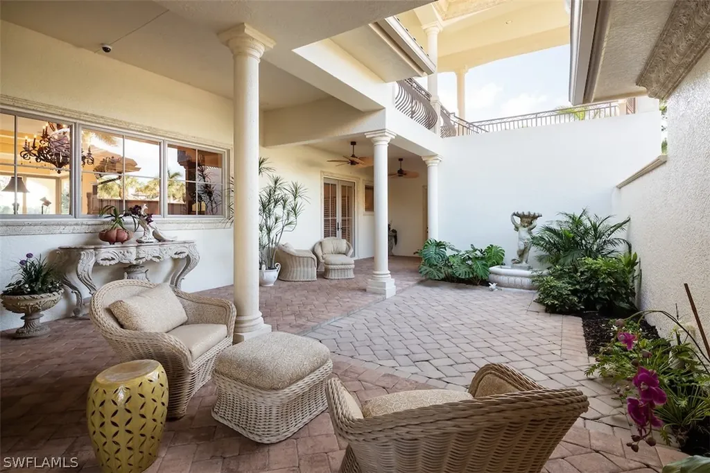 219 Cheshire Way Naples FL 34110