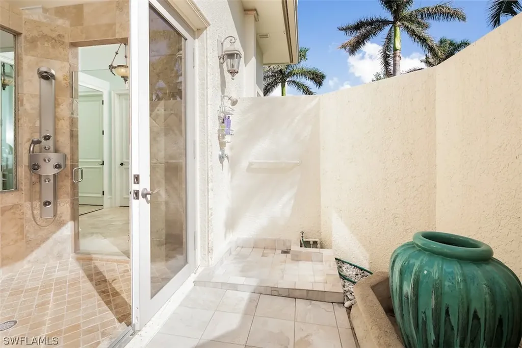 219 Cheshire Way Naples FL 34110