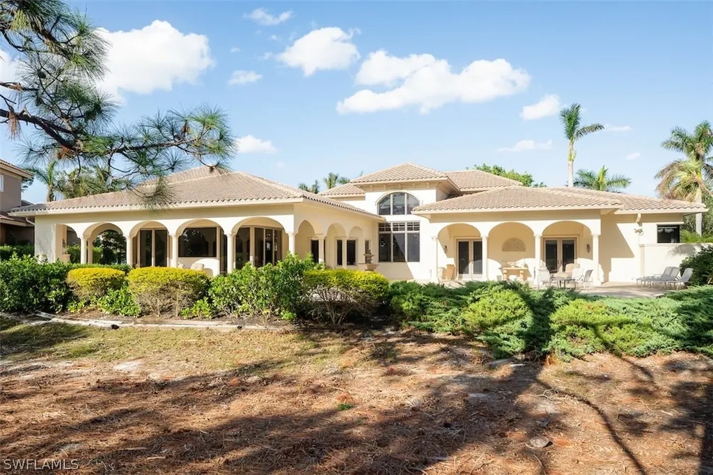 219 Cheshire Way Naples FL 34110